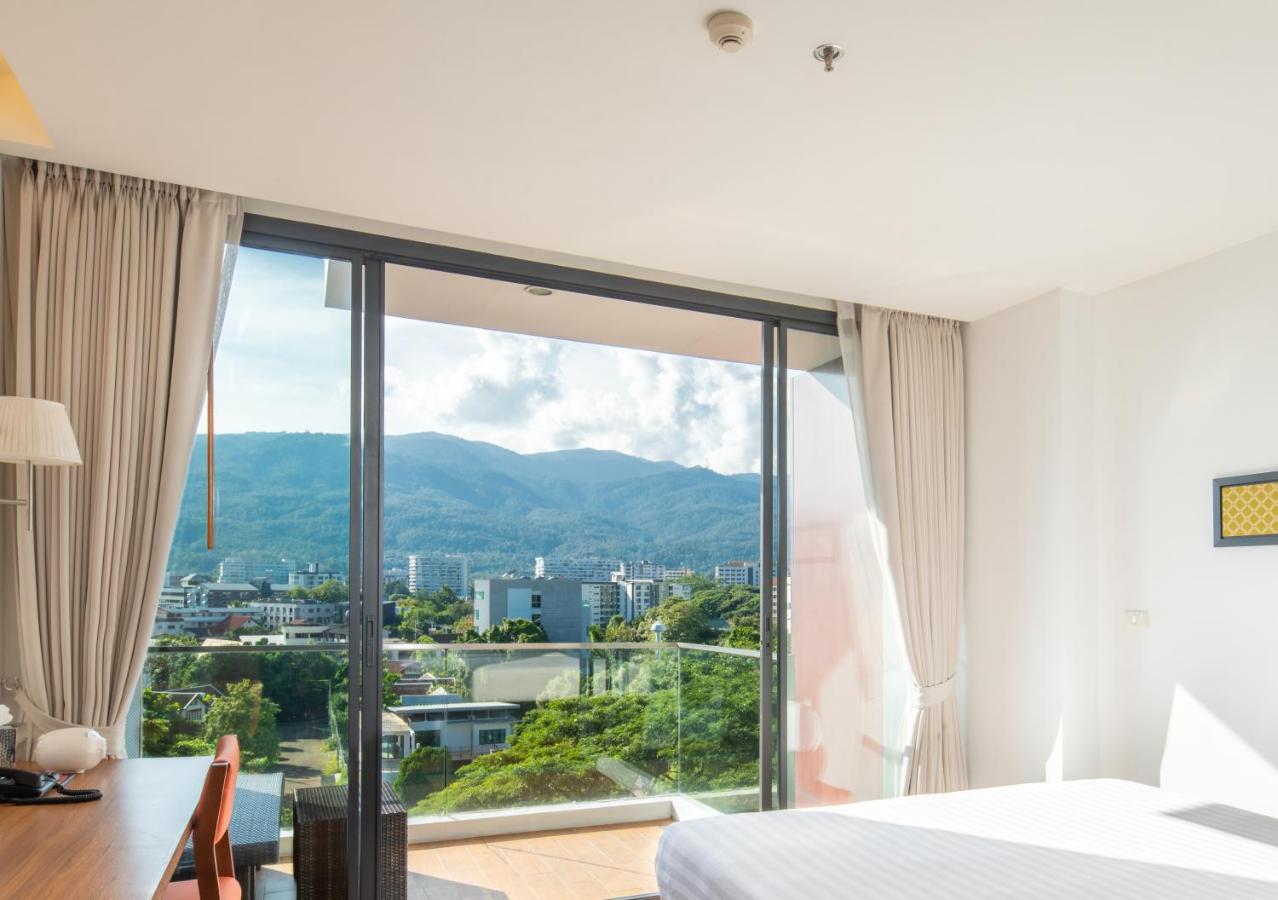 Eastin Tan Hotel Чиангмай Екстериор снимка
