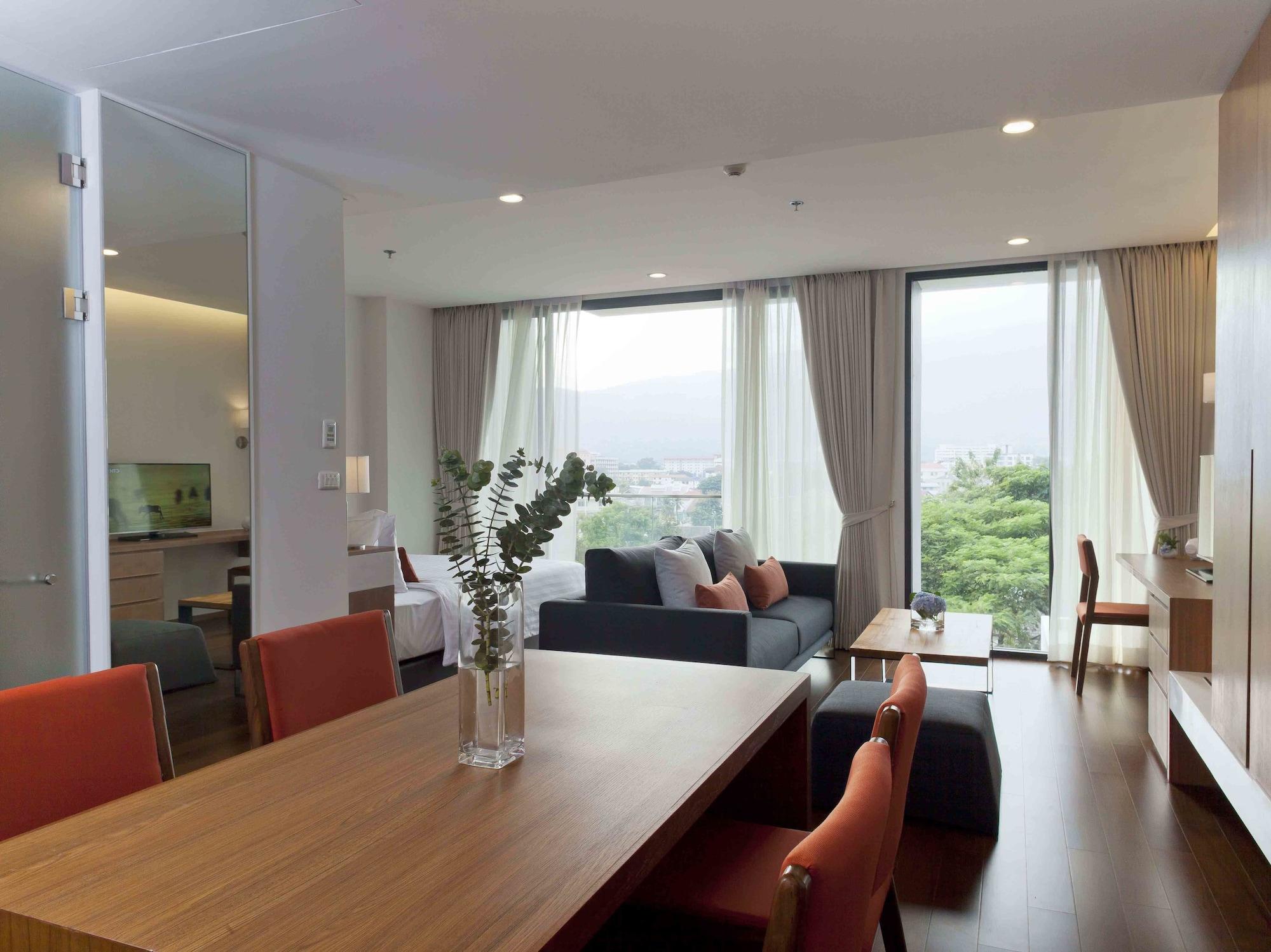 Eastin Tan Hotel Чиангмай Екстериор снимка