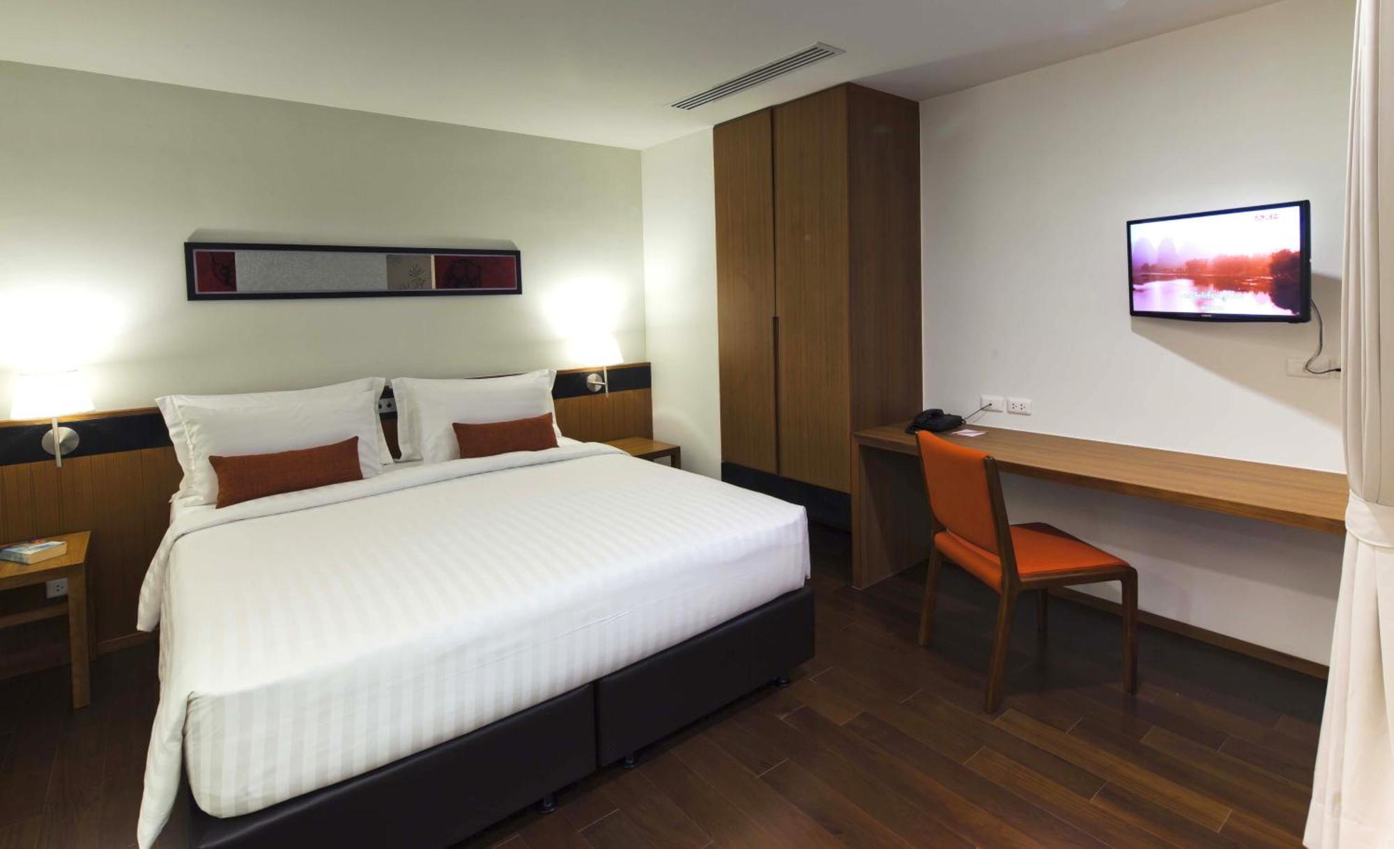 Eastin Tan Hotel Чиангмай Екстериор снимка