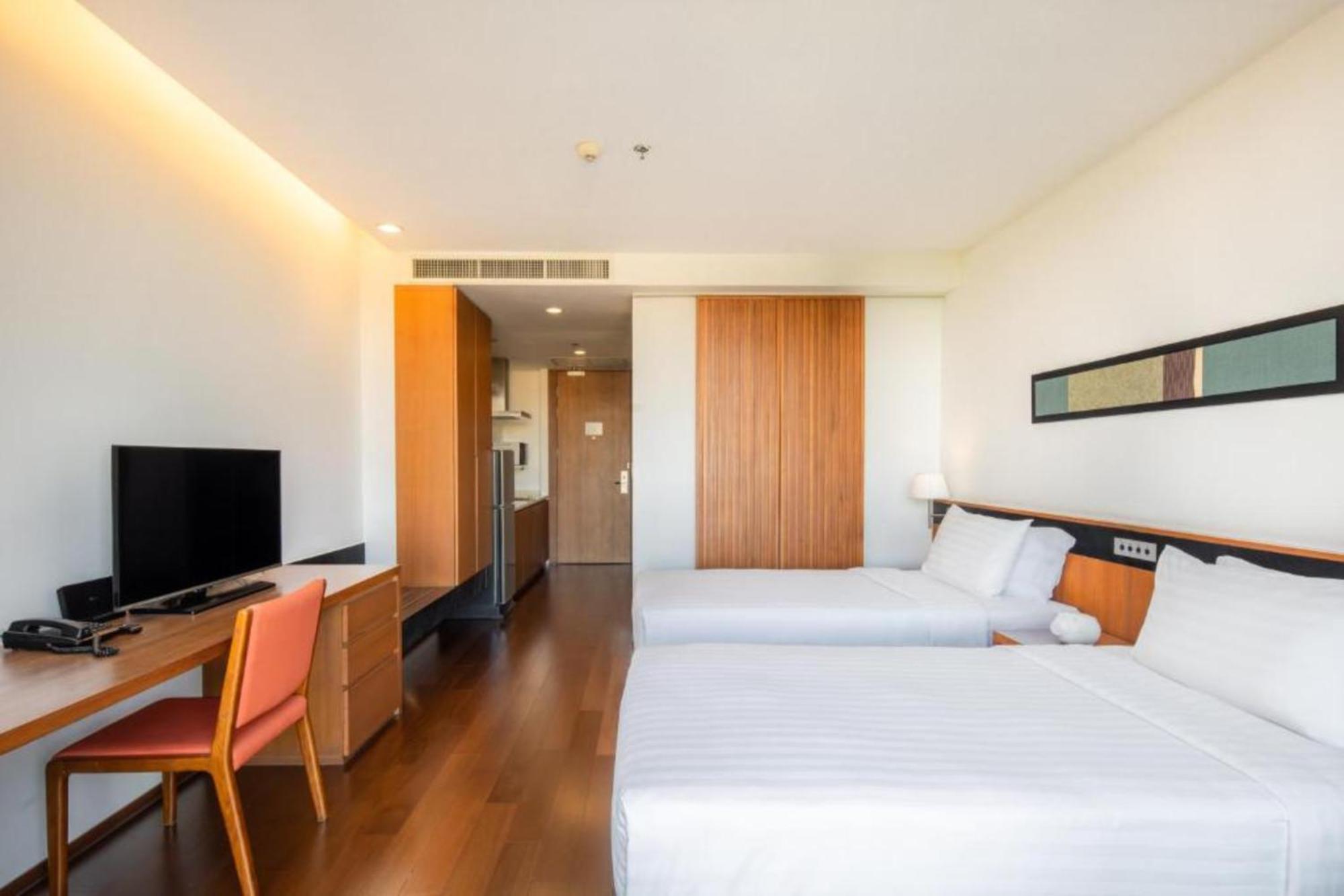 Eastin Tan Hotel Чиангмай Екстериор снимка